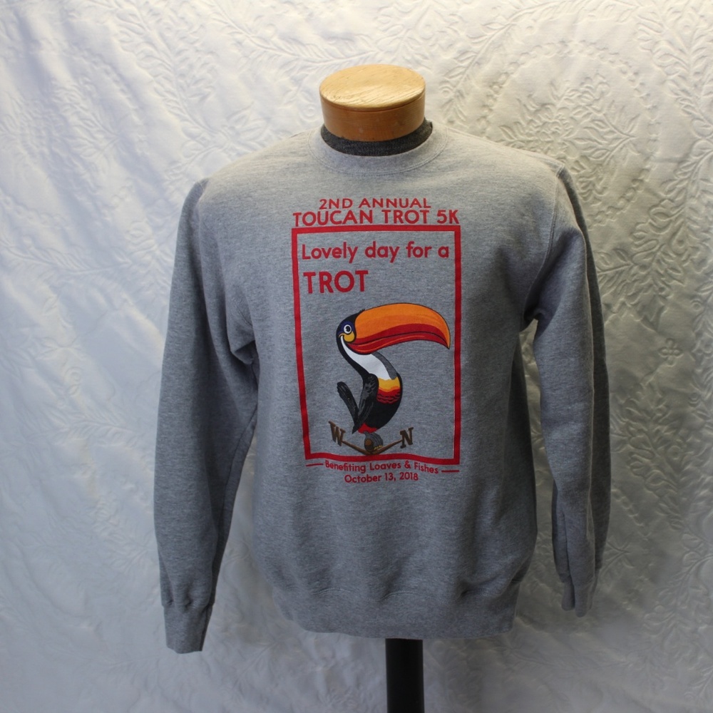 Toucan Sweatshirt Size Medium